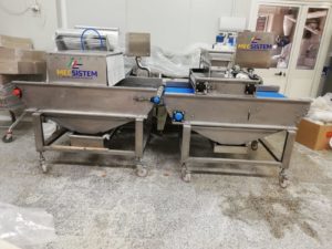 Pane Fressa, Macchina per la guttiatura del pane carasau